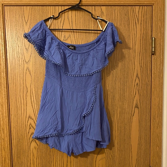 Lulu’s Romper - Picture 2 of 4